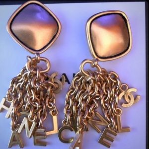Chanel letter charms dangle earrings ❤️❤️